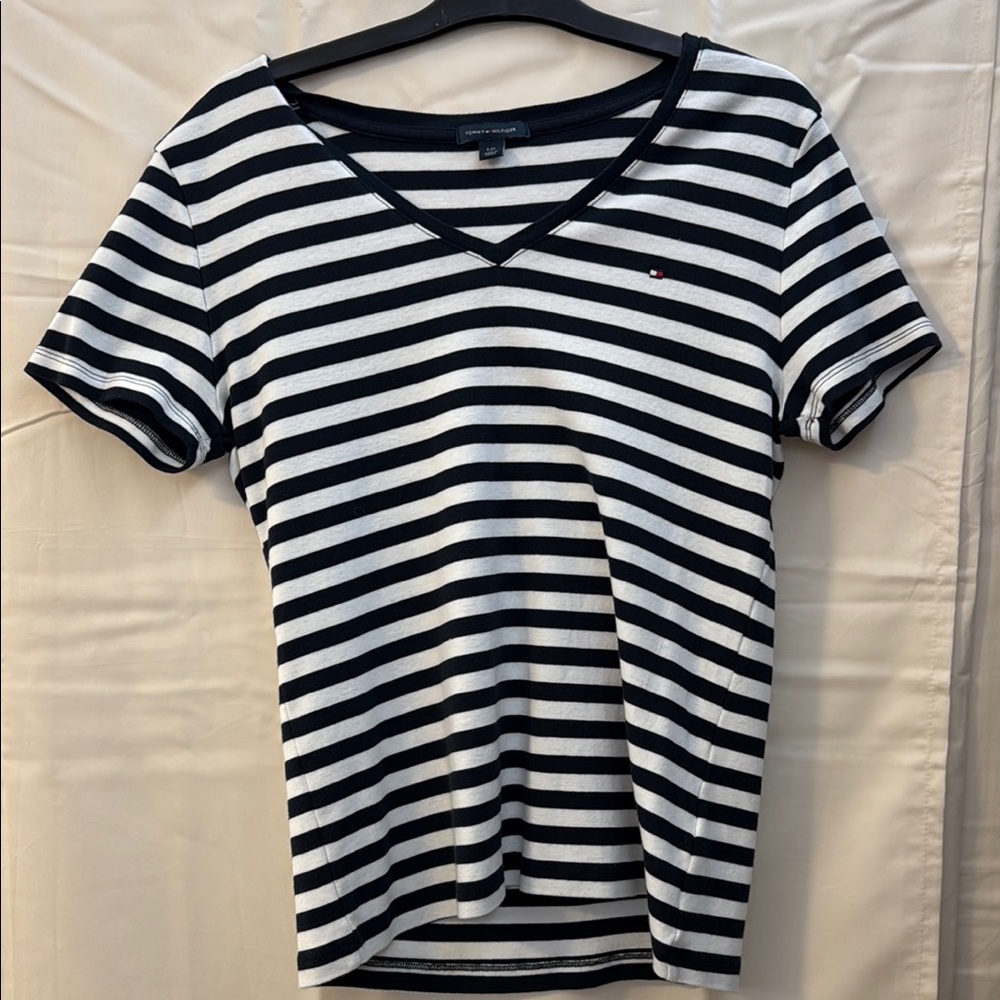 Tommy Hilfiger Women's Striped V-Neck Tee